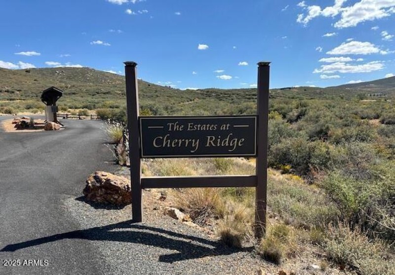 352 S DEWEY OVERLOOK WAY