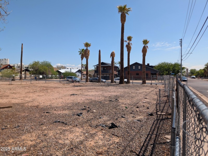 PXL_20250827_180600737