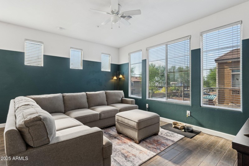 10-web-or-mls-240-w-juniper-ave-unit-115