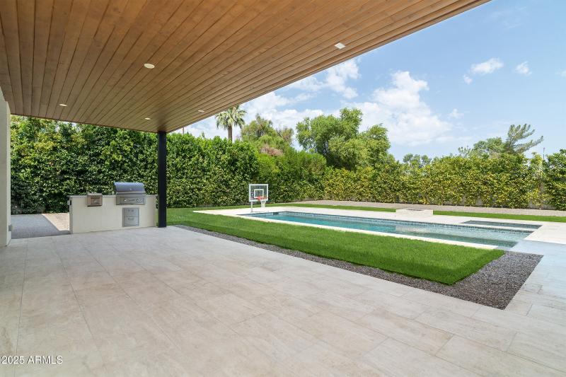 Ready for Burgers & Baskets