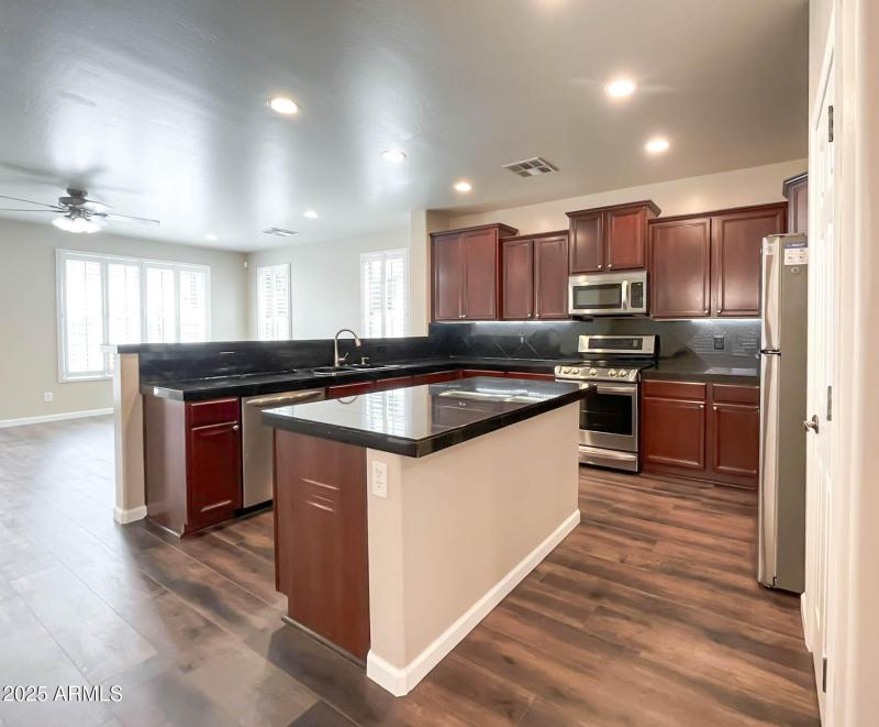 3829 E Morelos St-29