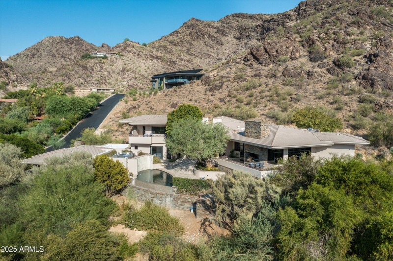 Altura - Paradise Valley