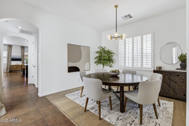 13_28803_N_68th_Dr13_mls