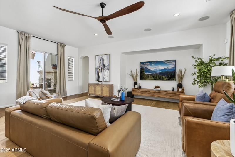 19_28803_N_68th_Dr19_mls