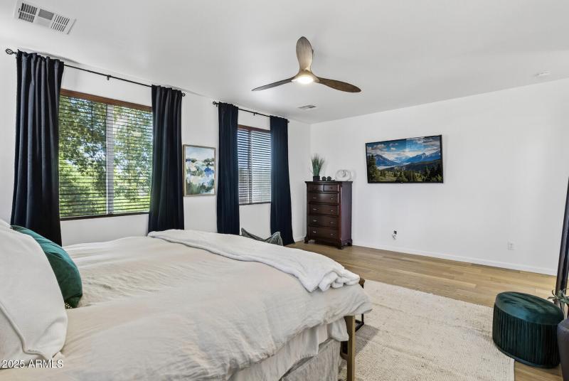 37_28803_N_68th_Dr37_mls