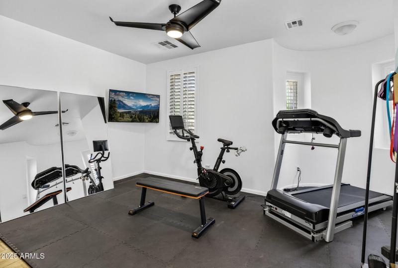 52_28803_N_68th_Dr52_mls