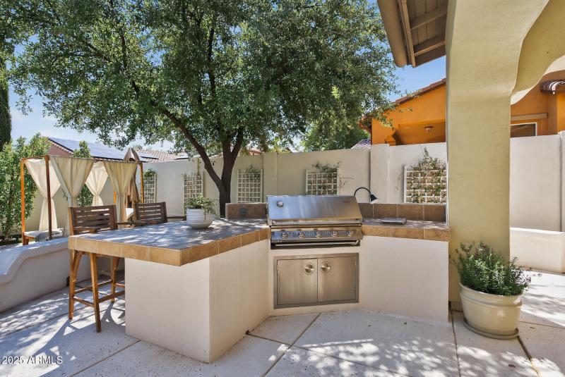 96_28803_N_68th_Dr96_mls