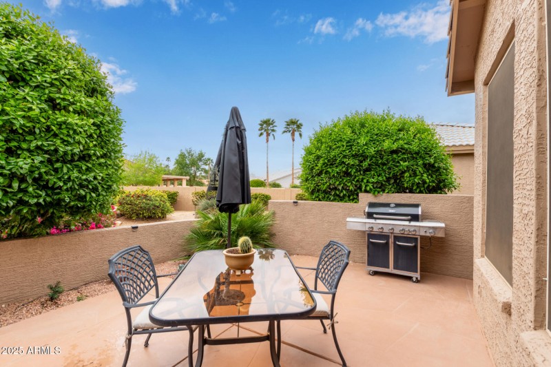 Private outdoor dining