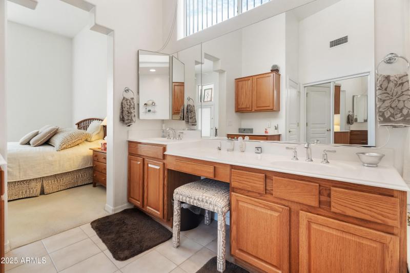 14321 E Cheryl Dr-16