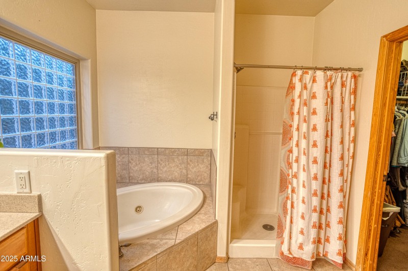 PAX_1280_AuroraHDR2019-edit