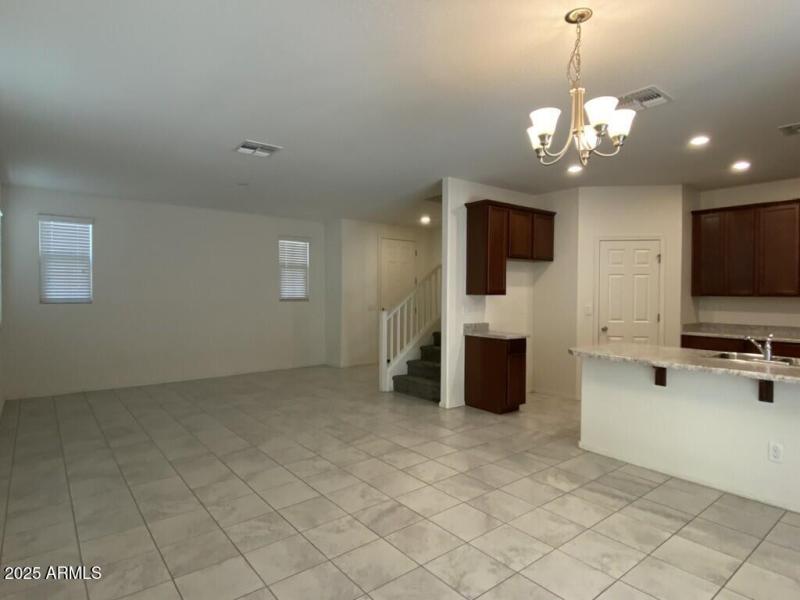 A973BB74-F1F7-4421-B5EC-A4CEBBF7D4B7_1_1