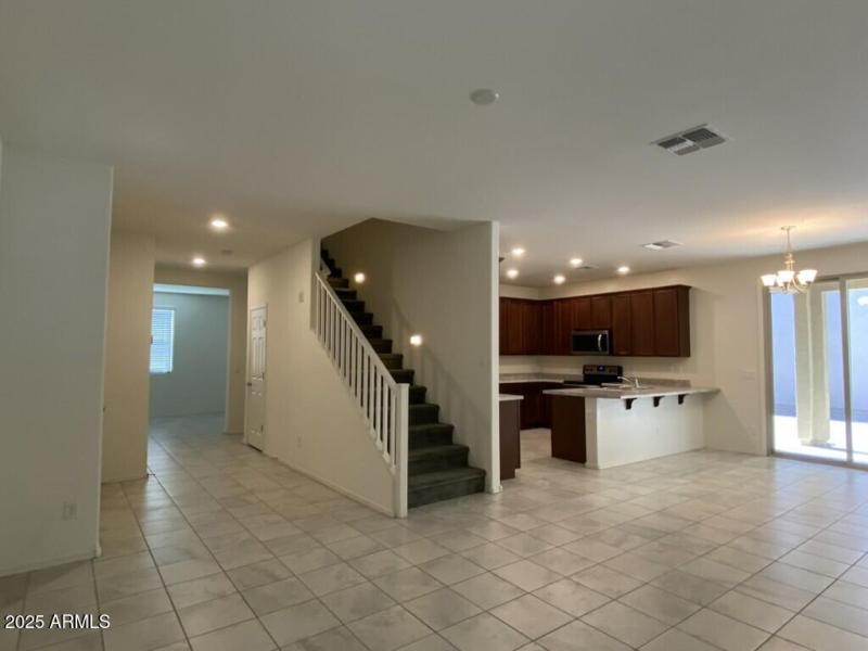 D9990979-A7F0-4271-9B4C-4B29502E6430_1_1