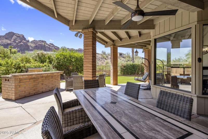 033_Backyard BBQ and Dining