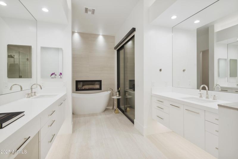 Spa-Like Primary Bath