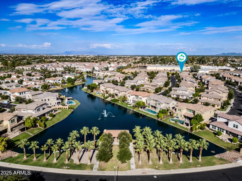 3-903WGD-ocupix-Comm