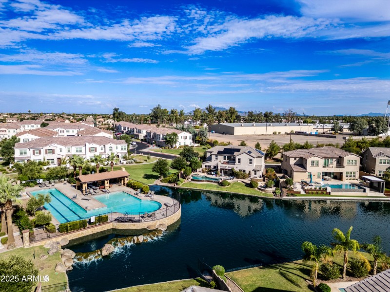 9-903WGD-ocupix-Comm