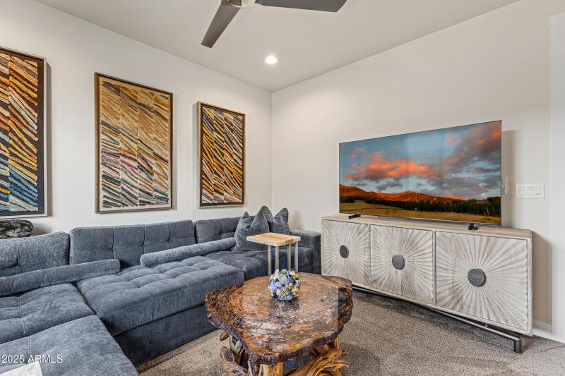 1810 E Magnolia Dr-35