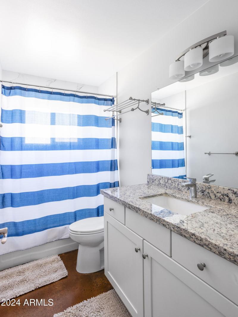 PropertyImageCo_7702EVerdeLn_WEB1