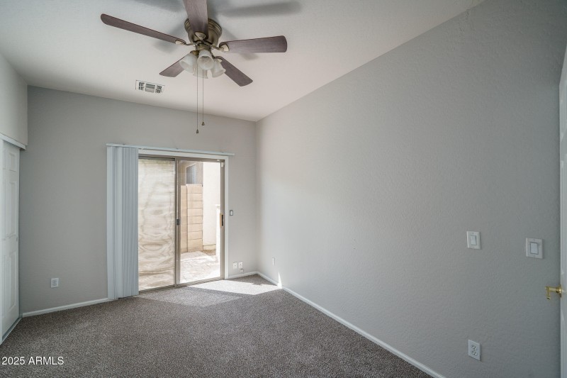 6) DEN DOWN OR BED 4