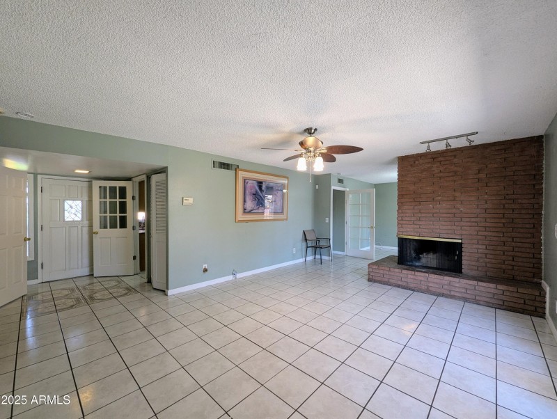 4019 W SAN MIGUEL AVE