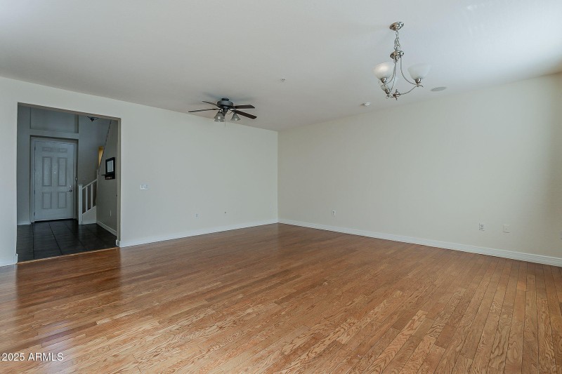 25-web-or-mls-Portland St-10