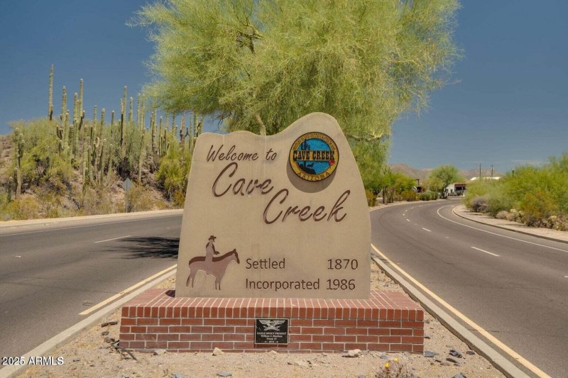 Welcome to Cave Creek!