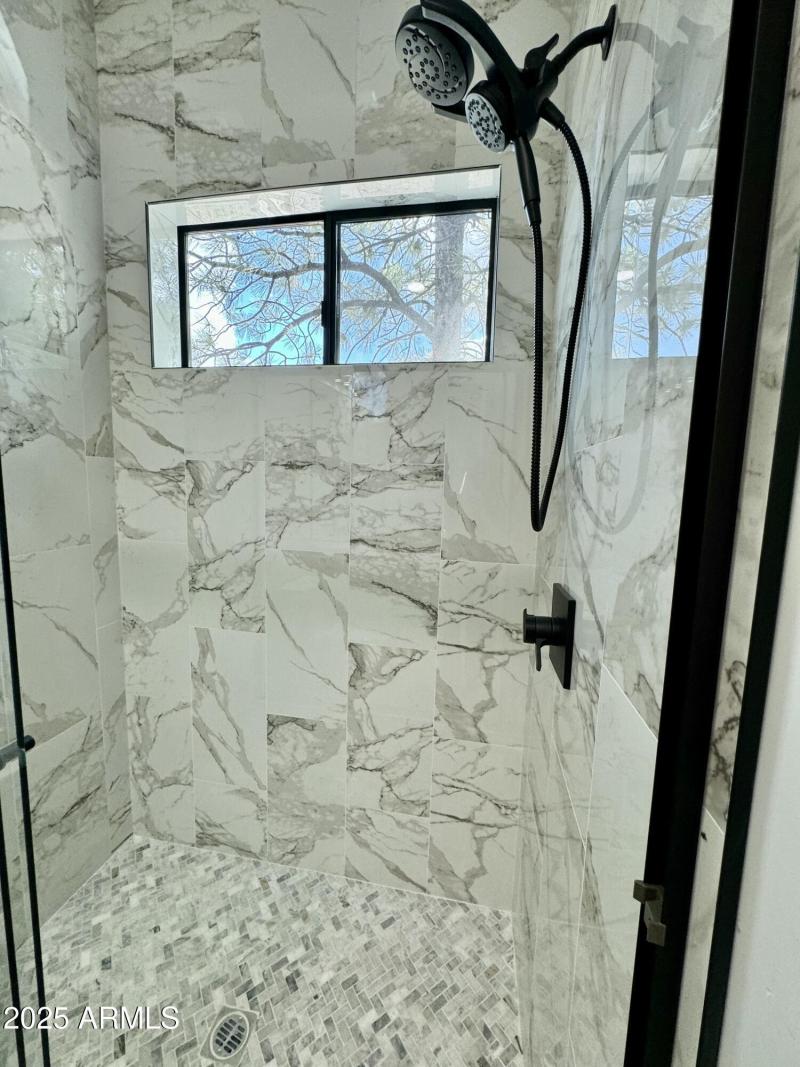 Bath 2 shower