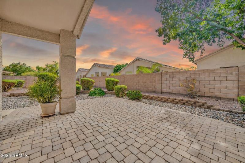 14617 N 87th Dr VT 5