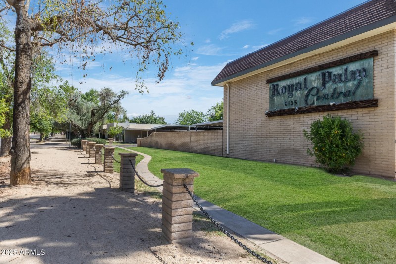 8135 N Central Unit 12-44