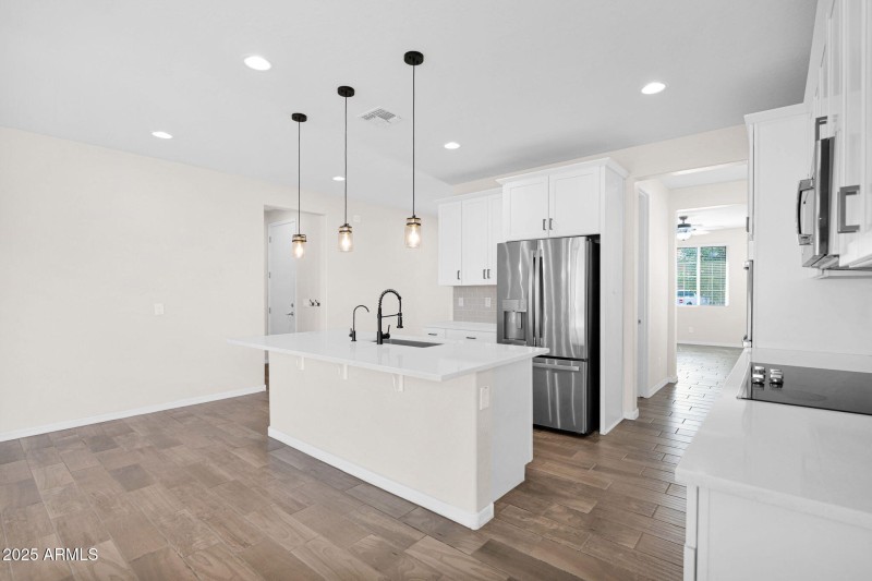 24135 Corn - 10Kitchen