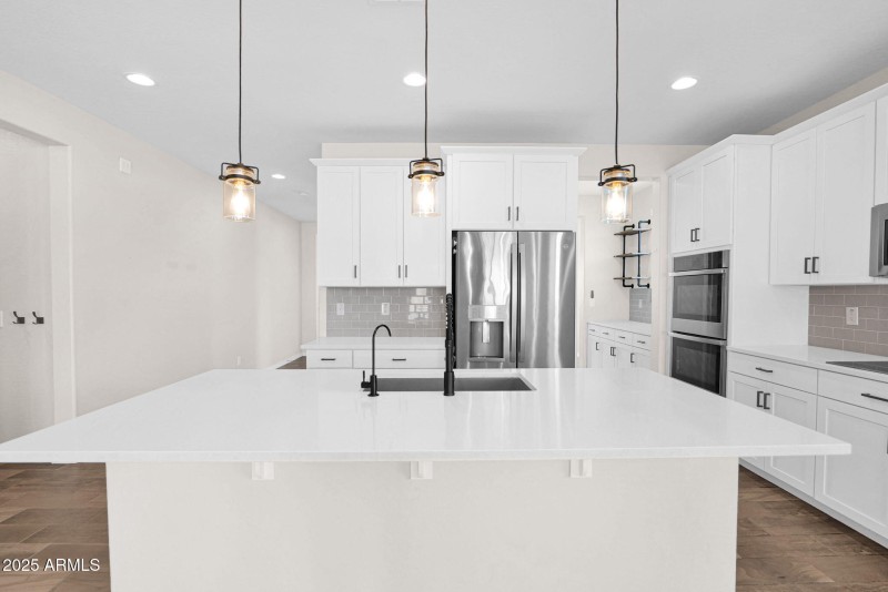 24135 Corn - 11Kitchen Island