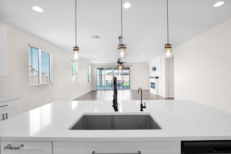 24135 Corn - 12Kitchen Island