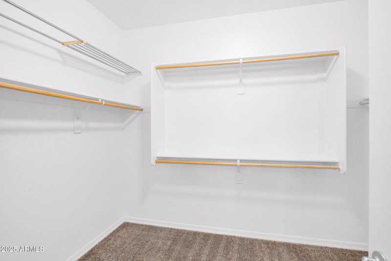 24135 Corn - 25Primary Closet