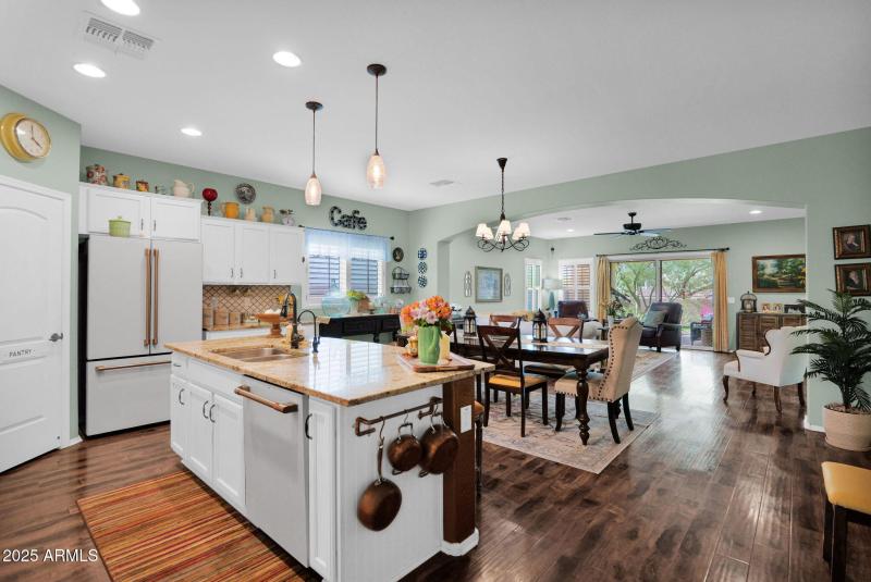 21-web-or-mls-P1281733