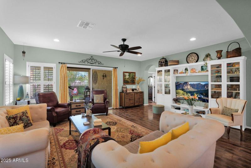 24-web-or-mls-P1281739