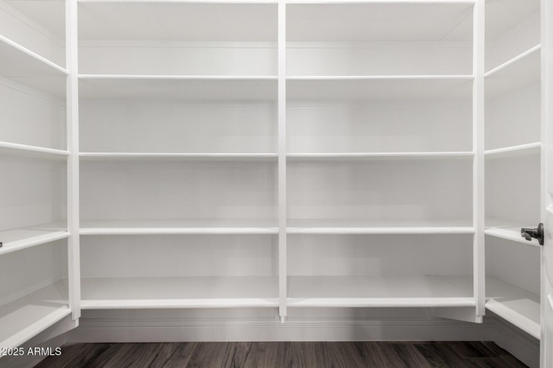 Walk in pantry