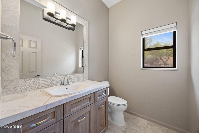 29-web-or-mls-11220-n-woodpecker-bay