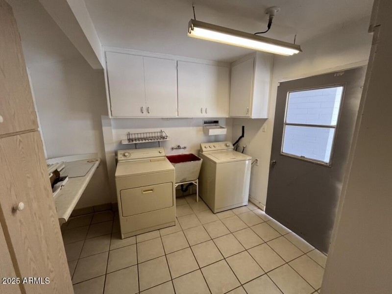 7AA8C54F-792E-4543-B808-FE6114AD2A00_1_1