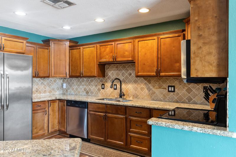 8716 E Coronado Rd-12