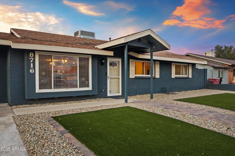 8716 E Coronado Rd-50