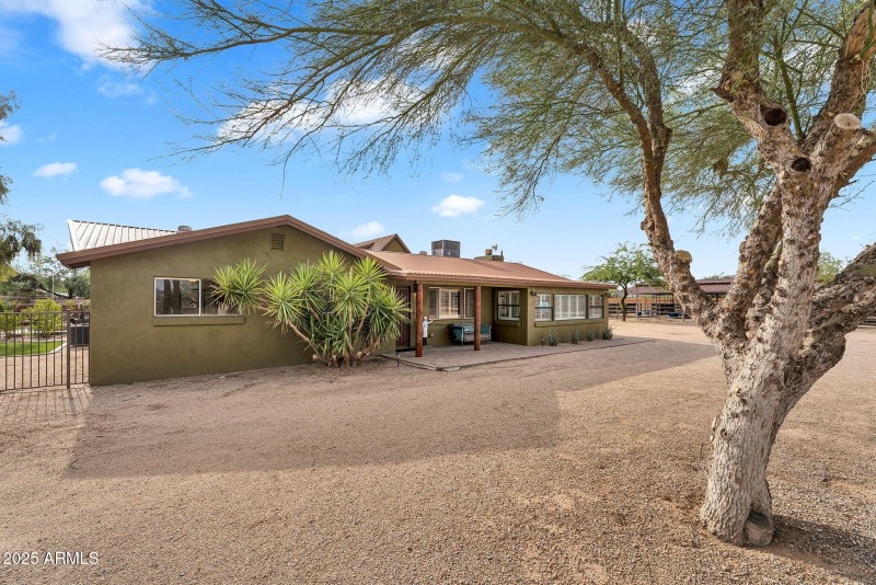 4-web-or-mls-7th Ave-3