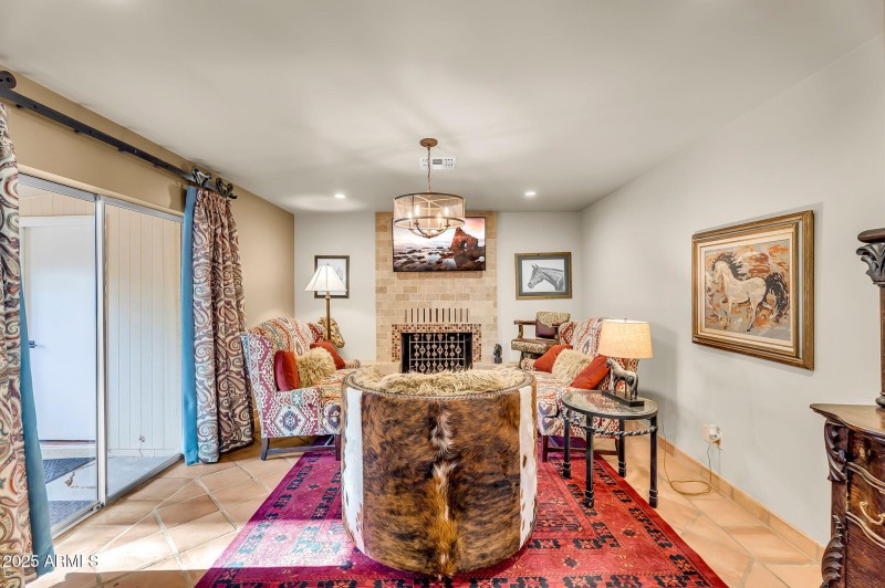 7-web-or-mls-7th Ave-6