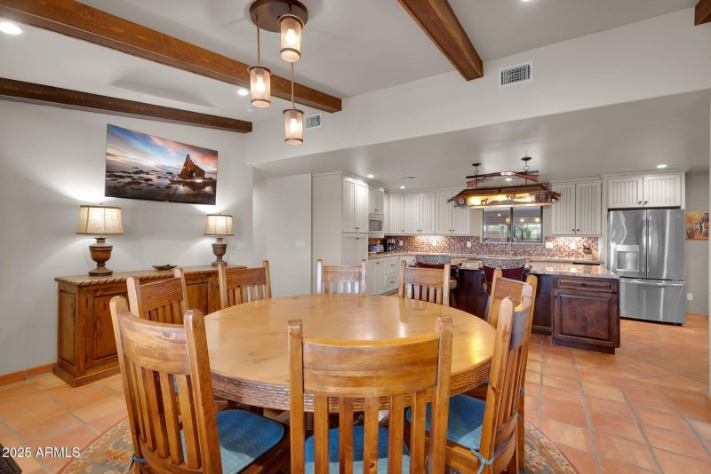 25-web-or-mls-7th Ave-19