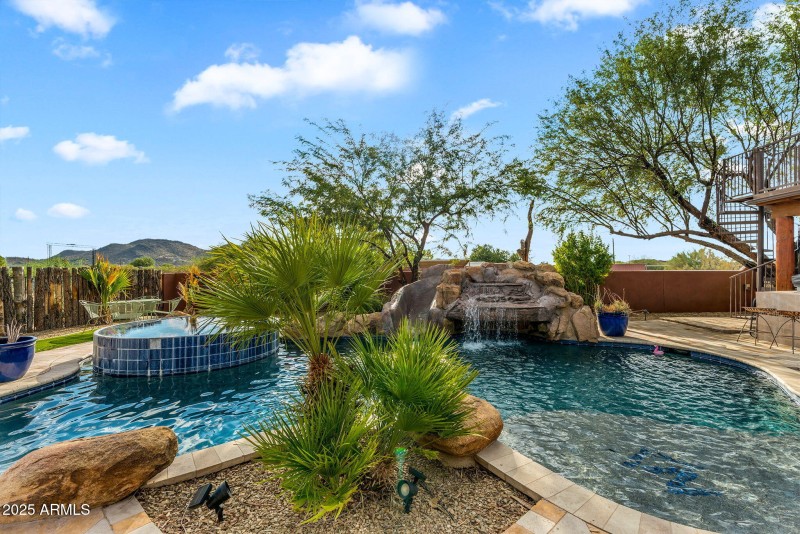 63-web-or-mls-7th Ave-69