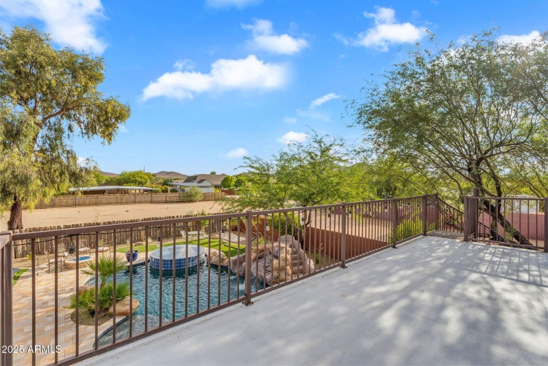 86-web-or-mls-7th Ave-78