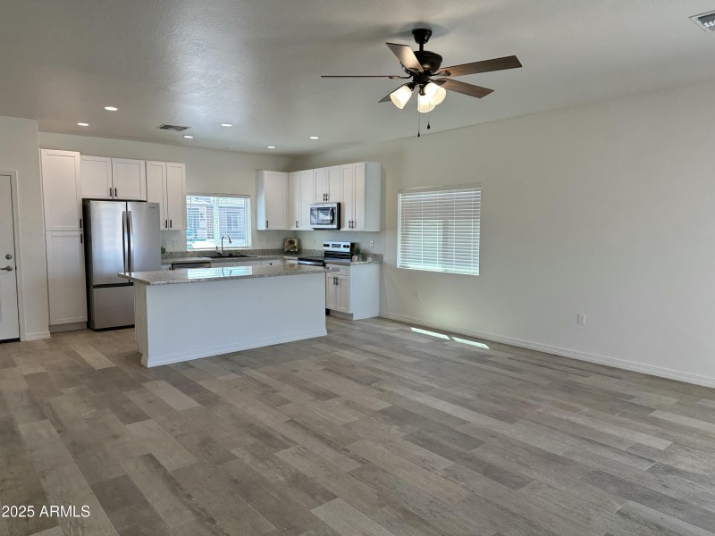 Kitchen / Diningroom