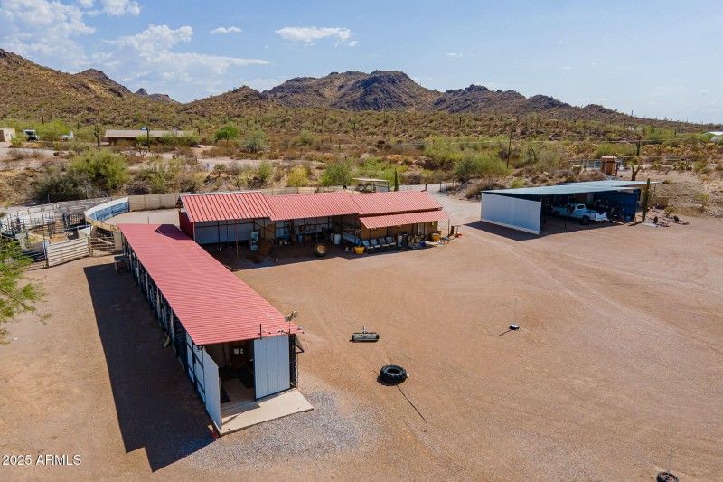 80-web-or-mls-Running-Aerial-10