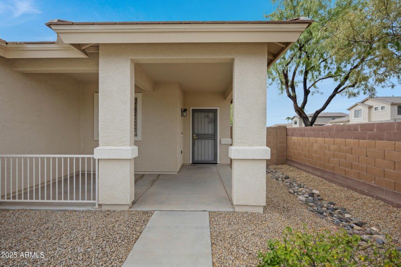 16875 W Manchester Dr-4