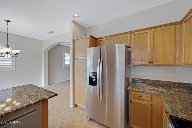 16875 W Manchester Dr-13