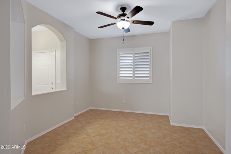 16875 W Manchester Dr-15